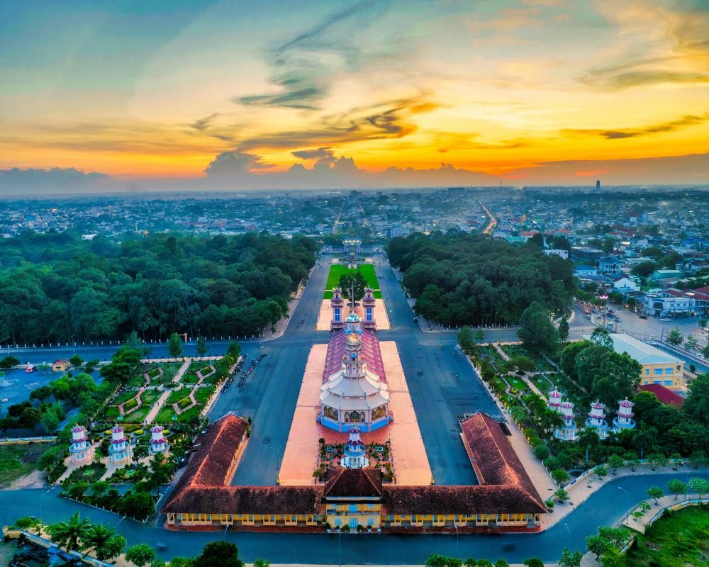 Khám Phá 12 Ngôi Chùa Nổi Tiếng Tây Ninh - Hành Trình Tâm Linh